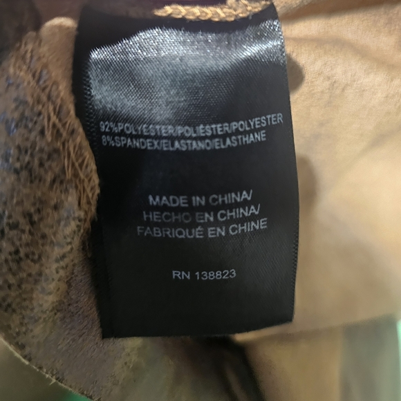 Shyanne Tan Faux Leather Jacket with Studded Shoulders Size Small EUC 19 PTP - Picture 4 of 4